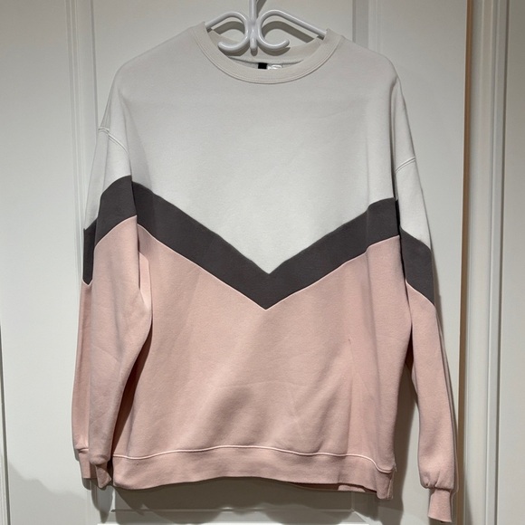 Divided Sweaters - H&M Divided Tri-Tone Crewneck Sweater - Pink, Gray, White